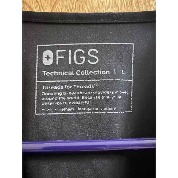 FIGS Technical Collection Casma 3 Pocket Women’s Scrub Top Black L FW1100 PO2453 - Picture 5 of 11